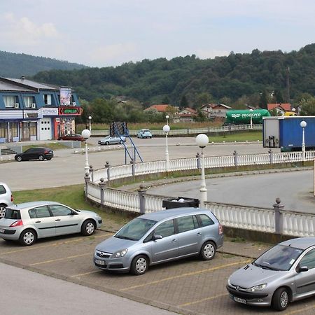Studio Apartment Dzungla Doboj Kültér fotó