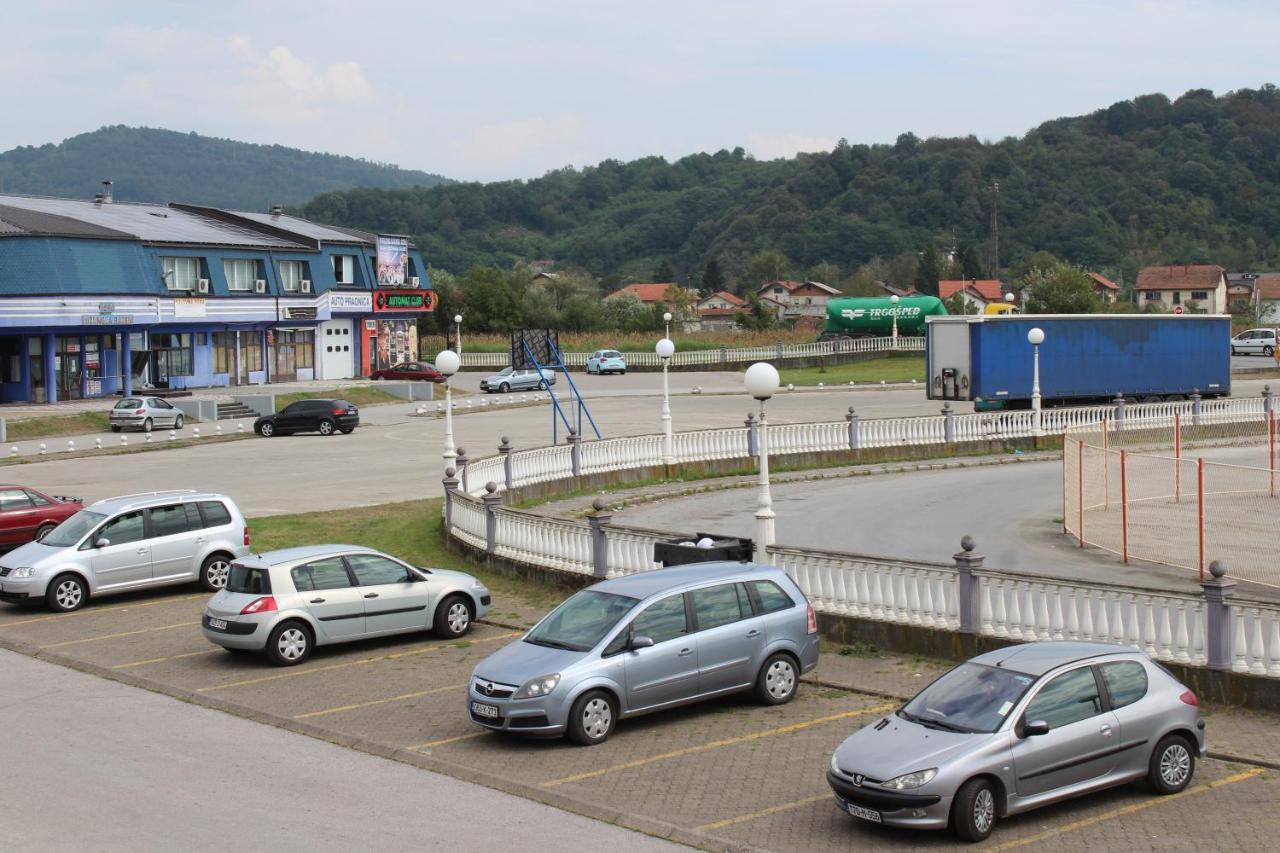 Studio Apartment Dzungla Doboj Kültér fotó